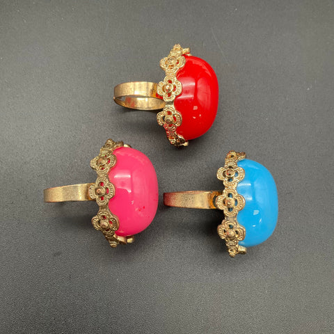 Vintage Retro Gold Tone Adjustable Jumbo Plastic Cabochon Rings Jewelry Lot of 3