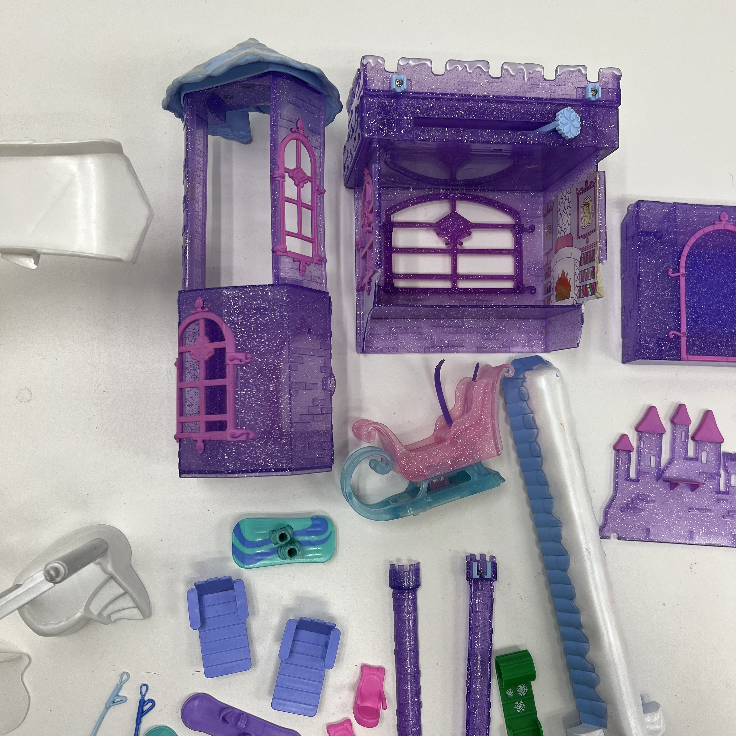 Polly Pocket Snow Cool Set with Accessories
