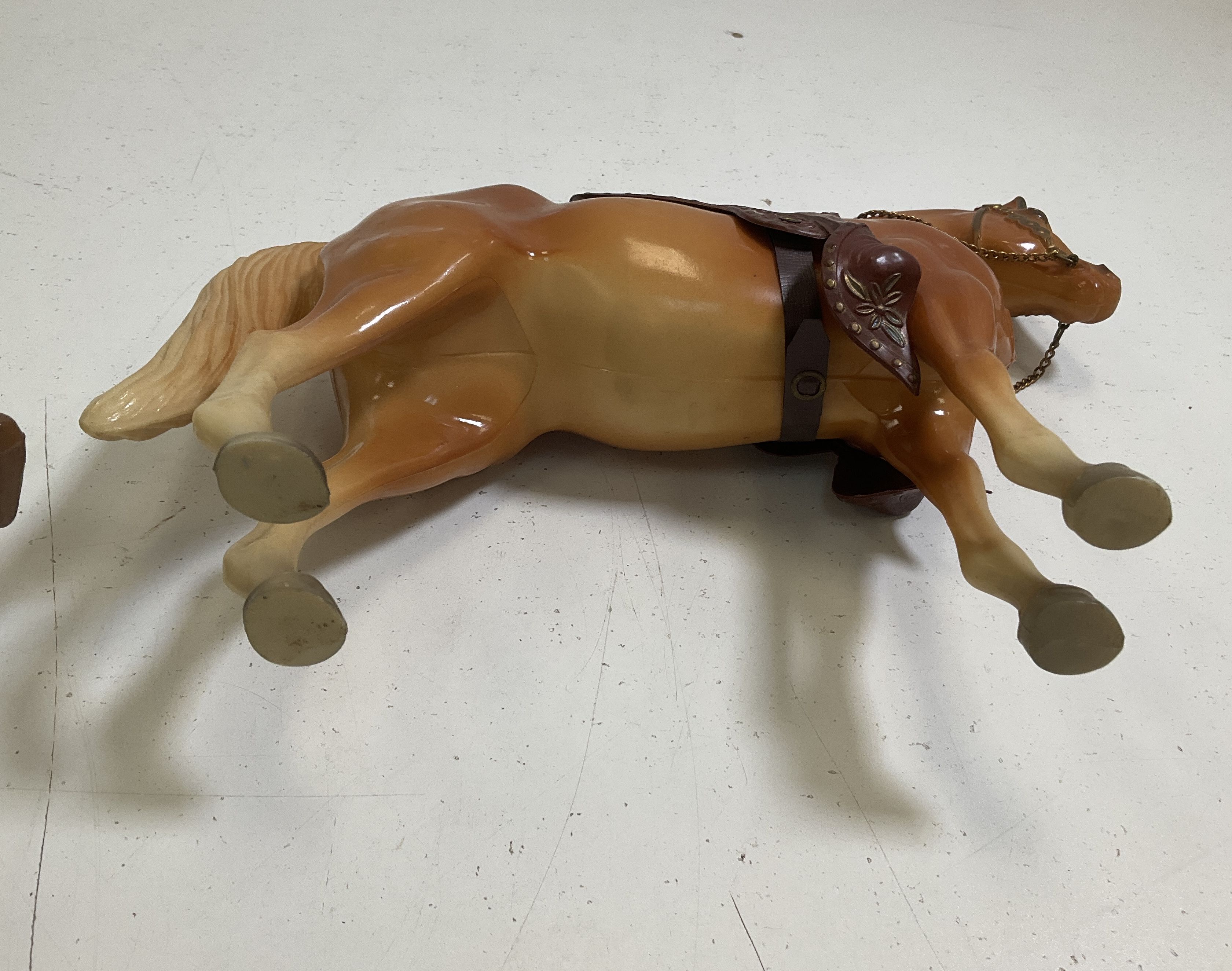 Vintage Breyer Davy Crockett Palomino Glossy Horse Model Figure Set
