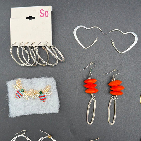 Mixed Costume Jewelry Earring Lot 30+ Pairs Vintage to Modern Hoops Dangles