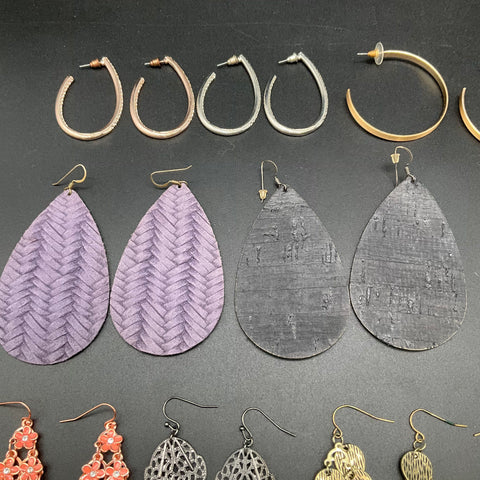 Fashion Costume Jewelry Lot 31 Pairs Earrings Boho Hoops Tassels Tiers Dangles