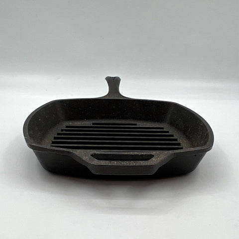 Lodge 10.5 Inch Cast Iron Square Grill Pan with Assist Handle Made in USA