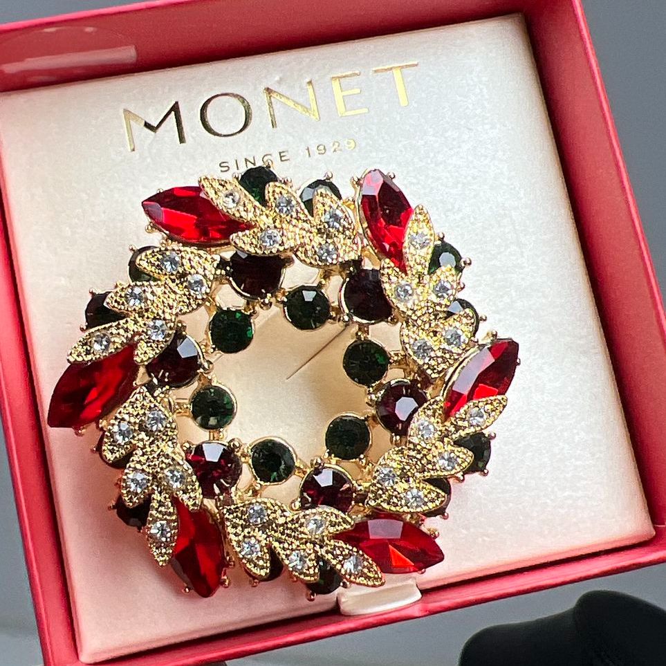 Monet Rhinestone Christmas Wreath Brooch in Box