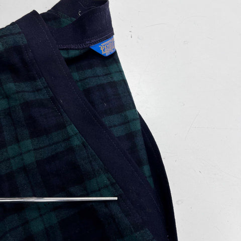 Vintage Pendleton Men's Green Black Watch Plaid Virgin Wool Cardigan Sz XL