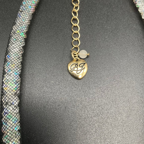 Betsey Johnson Mesh Bow Necklace Iridescent Glitter Rhinestone Gold Tone Heart