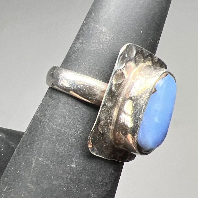 925 Sterling Silver Blue Stone Ring Size 5.25