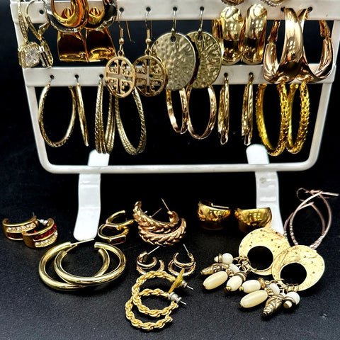Mixed Costume Jewelry Lot 35+ Pairs Gold Tone Silver Tone Hoops Dangles Studs