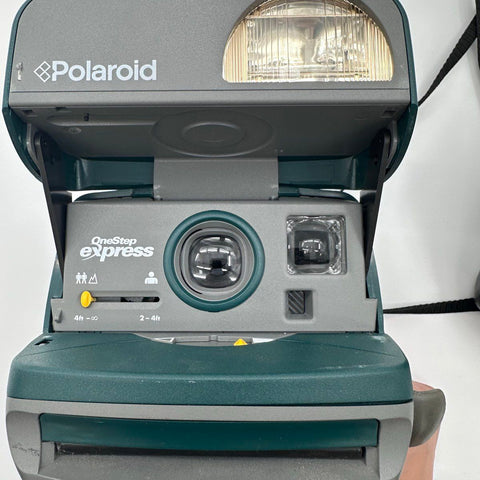 Vintage Polaroid Camera Lot 3 Pieces - Model 220, OneStep Express & CloseUp 600