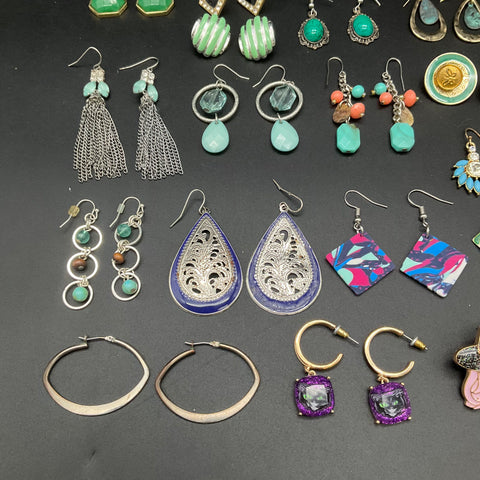 Costume Jewelry Earring Lot Vintage to Modern 30 Pairs Boho Novelty Geometric