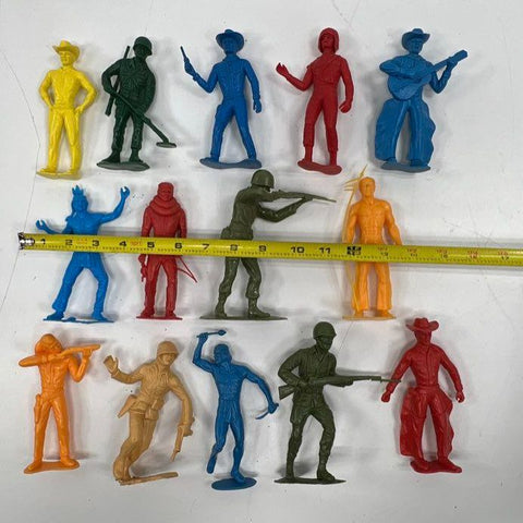 Vintage Lot of 14 Plastic Cowboys Indians & Army Men Toy Soldier Figures