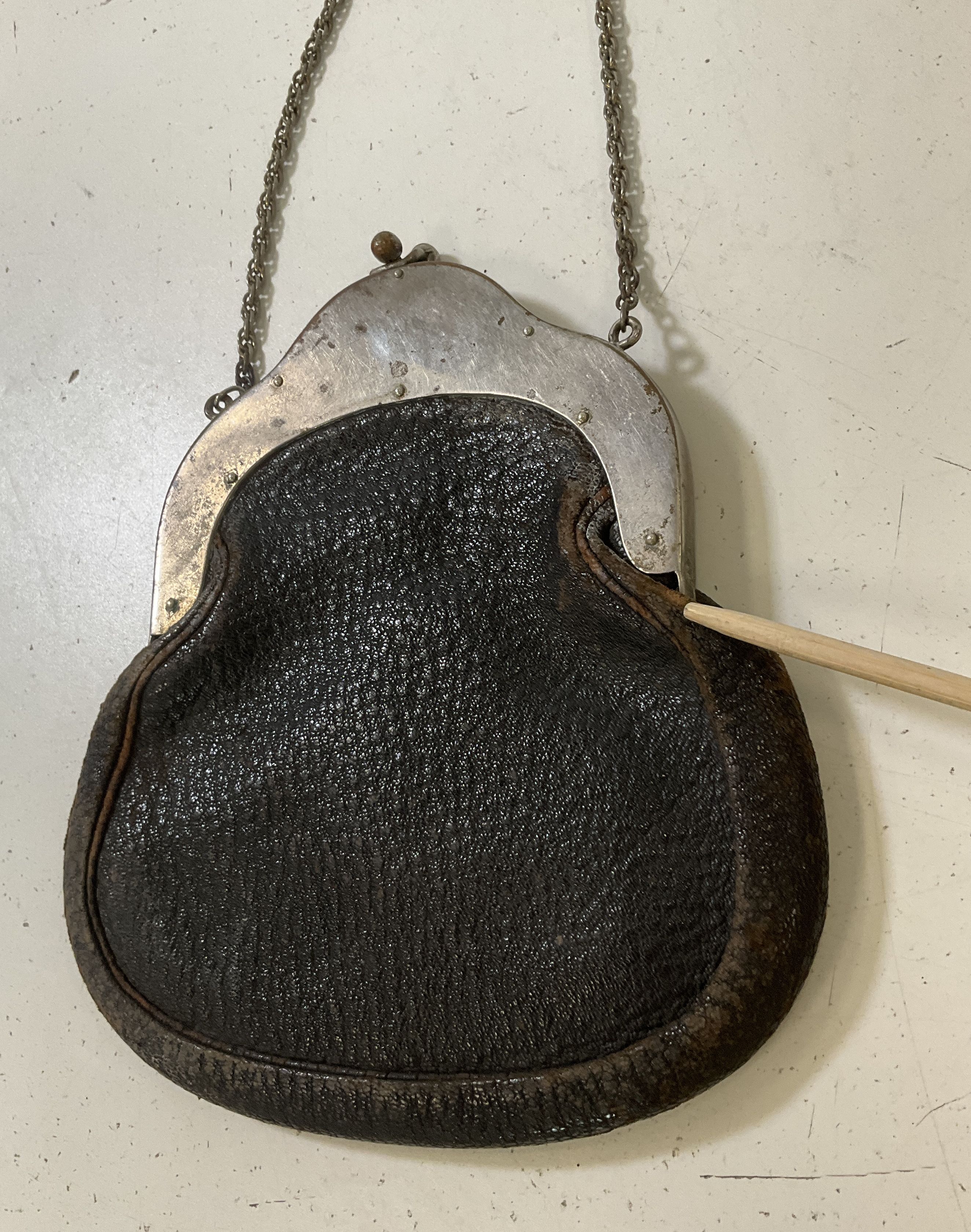 Antique Art Nouveau Repousse Frame Black Leather Kiss Lock Purse Handbag