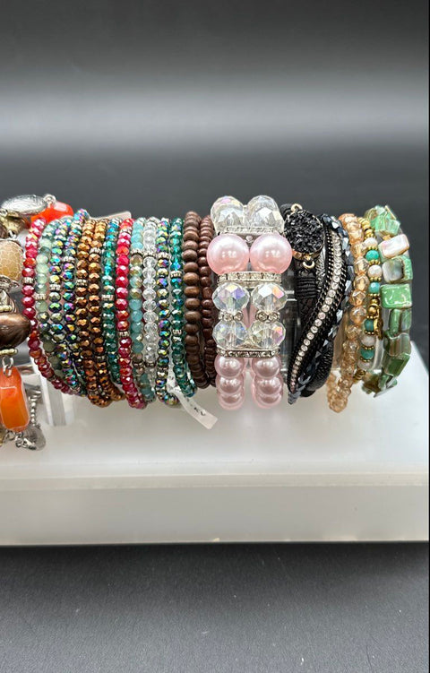 Vintage & Modern Costume Jewelry Lot of 25 Bracelets Bangles Cuffs Beaded