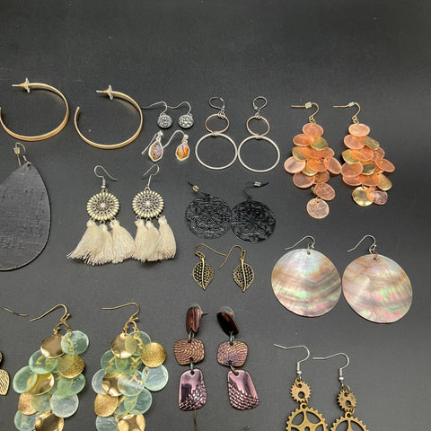 Fashion Costume Jewelry Lot 31 Pairs Earrings Boho Hoops Tassels Tiers Dangles