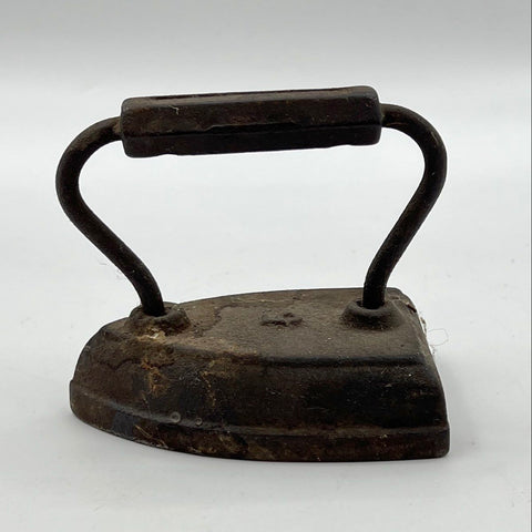 Antique Cast Iron Sad Iron Flat Iron Primitive Size 5 Mark Late 19th Century