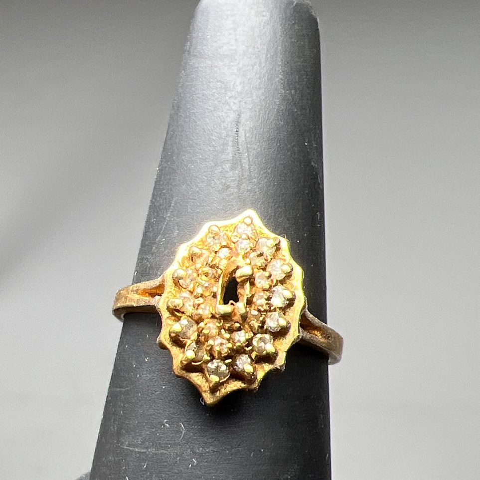 14K Yellow Gold Diamond Cluster Ring size 6 Missing Center Stone 3g