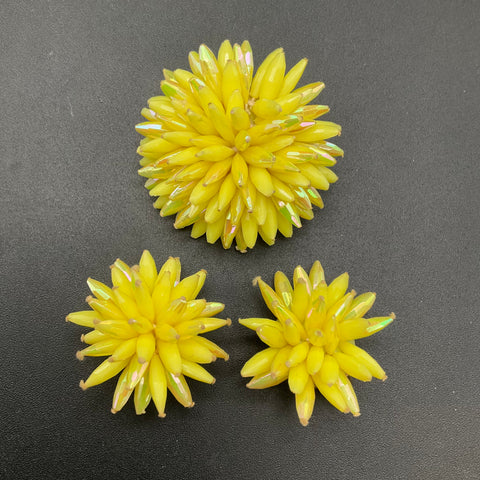 Vintage Made in Austria Yellow 3D Chrysanthemum Flower Brooch Earrings Set