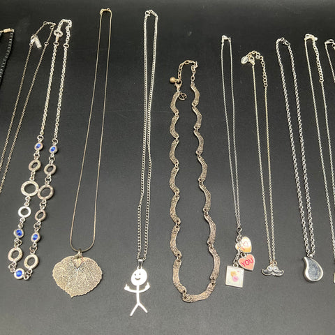 Mixed Fashion Costume Necklace Jewelry Lot of 18 Silver Gold Tone Pendants