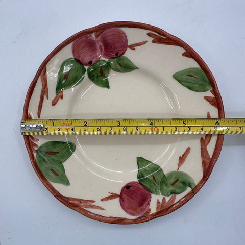Hand Painted Apple Pattern Ceramic Plates 8 Piece Set Scalloped Edge Vintage