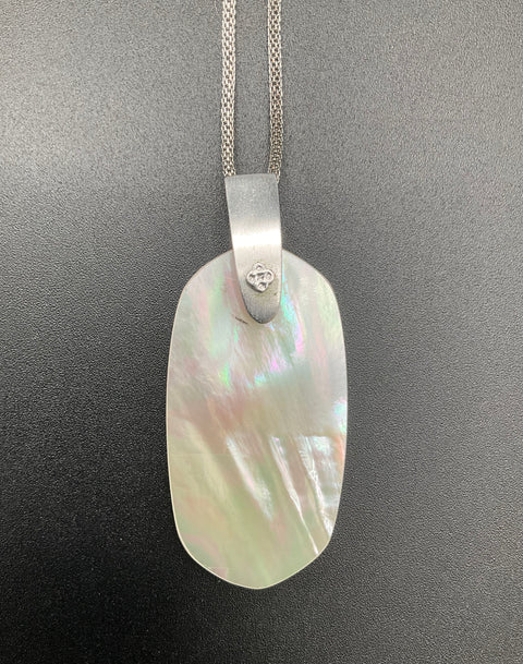 Kendra Scott Lot of 2 Necklaces Gold Tone Tassel & Silver Tone Mother of Pearl