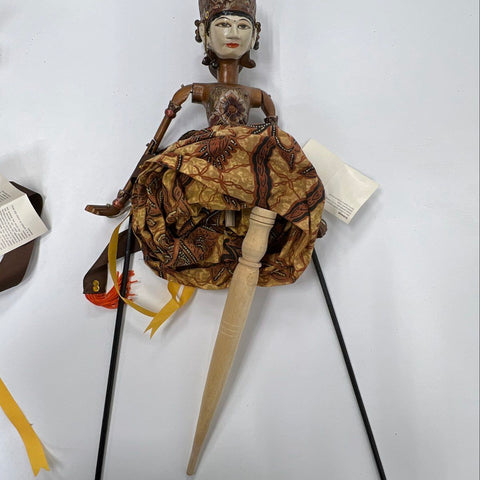 Vintage Indonesian Wayang Golek Arjuna & Srikandi Wooden Rod Puppet Lot of 2