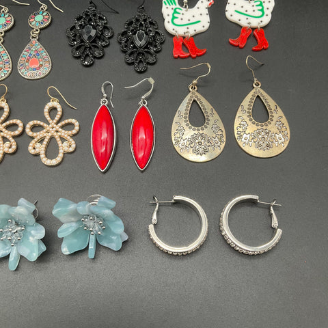 Fashion Costume Jewelry Lot 18 Pairs Novelty Chickens Beaded Hoops Statement