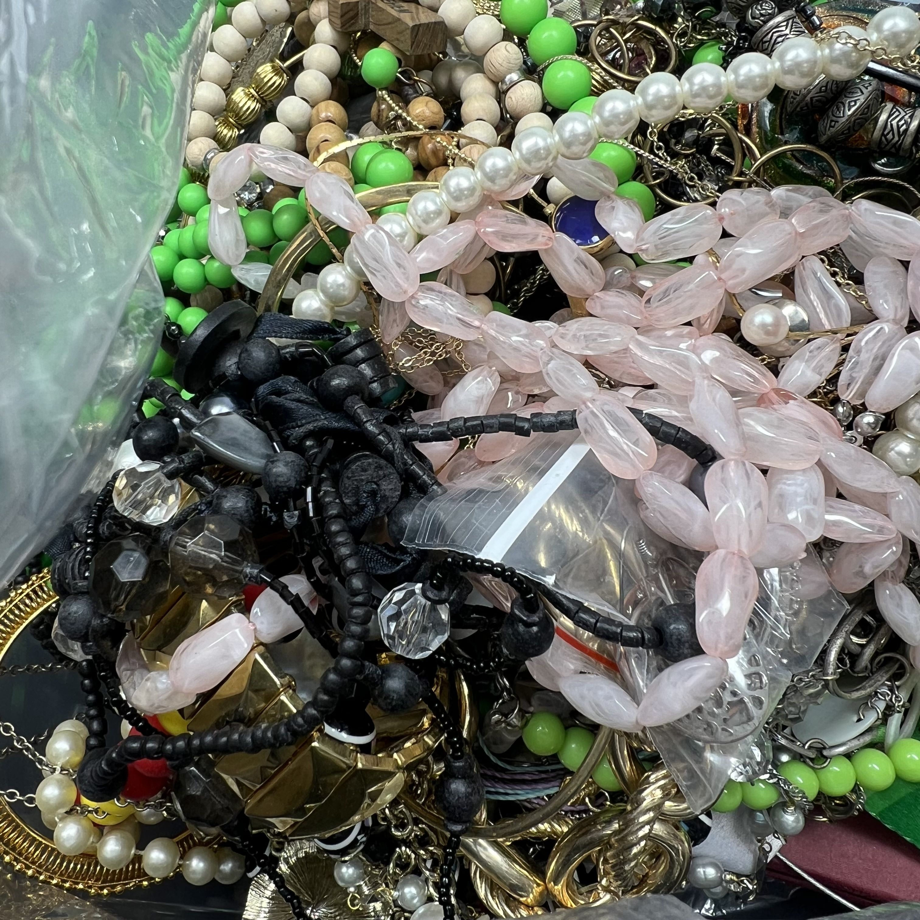 5LB Wearable Costume Jewelry Mixed Items Bag