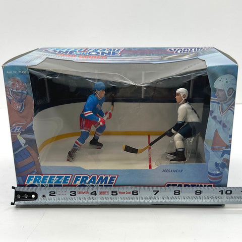 Kenner Starting Lineup Freeze Frame One On One 1998 Gretzky vs Bure NHL Figures
