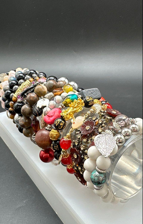 Beaded Fashion Bracelet Jewelry Lot of 20 Stone Crystal Boho Charms Stretch
