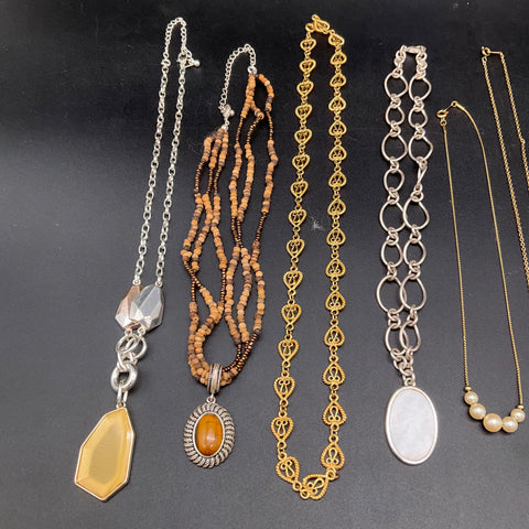 Vintage Avon Costume Jewelry Lot 11 Necklaces Gold Silver Tone Pendants Chains
