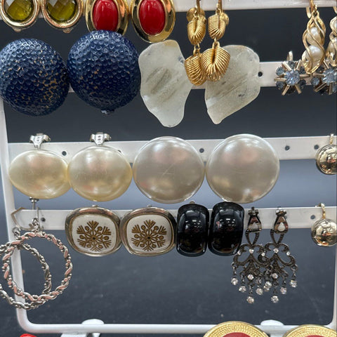 Vintage Retro Clip On Earrings Jewelry Lot 25 Pairs Faux Pearl Rhinestone Gold