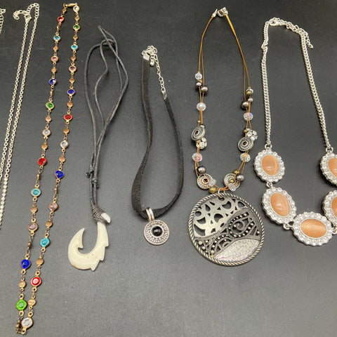 Fashion Jewelry Lot 10 Necklaces Pendants Gold & Silver Tone Bohemian Assortment