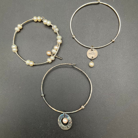 Vantel Pearls Fashion Jewelry Lot 8pc Necklace Bangles Charms Pearl Accents