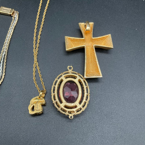 Vintage Avon Jewelry Lot 25+ Pieces Boxed Gift Sets Necklaces Brooches Pins