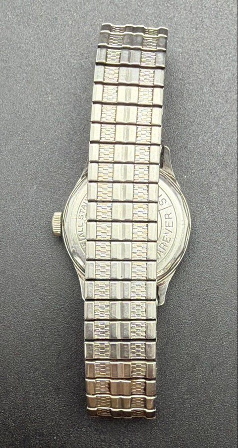 Vintage Wearever Sportsman Military Style Manual Wind Watch Speidel Band 7"