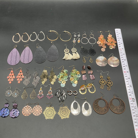 Fashion Costume Jewelry Lot 31 Pairs Earrings Boho Hoops Tassels Tiers Dangles