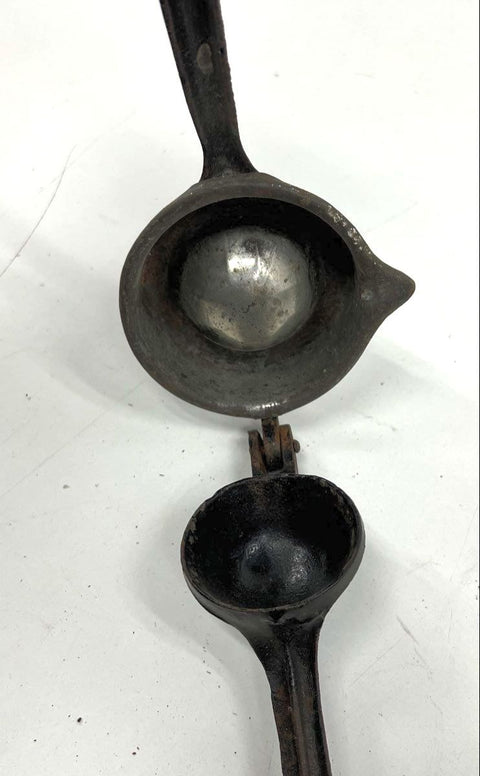 Vintage Kitchen Utensil Lot (5) Townsend Skinner Indestructo Scoop Hand Drill