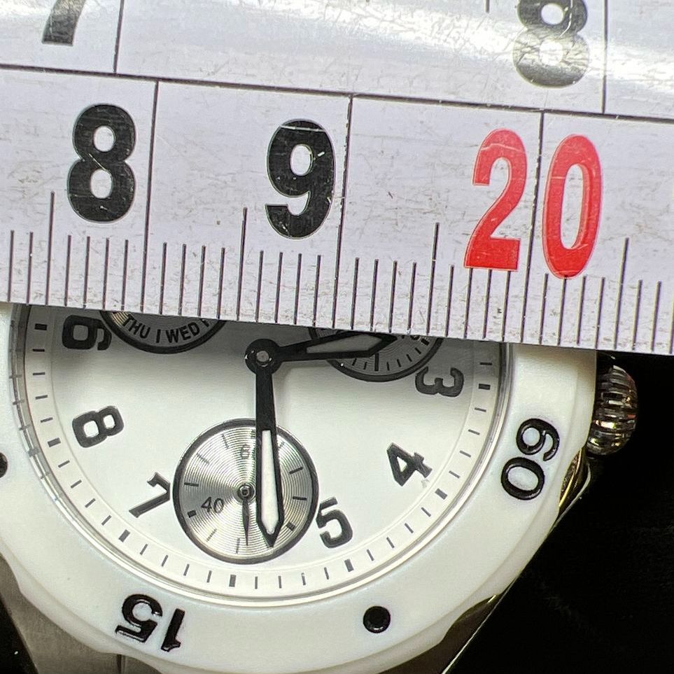Invicta Couture Stitching Time White Analog Wristwatch New Battery
