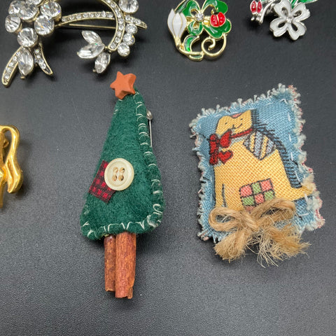 Vintage & Modern Costume Jewelry Lot of 11 Brooches Cat Zebra Holiday Pins