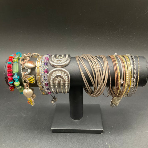 Costume Fashion Rhinestone Beaded Bracelets Bangles Cuffs Jewelry Lot of 18