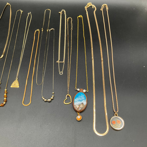 Vintage to Modern Costume Jewelry Lot 16 Necklaces Gold Tone Pendants 0.5 lb