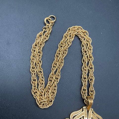 Vintage Crown Trifari Gold Tone Paisley Openwork Pendant Necklace 23"