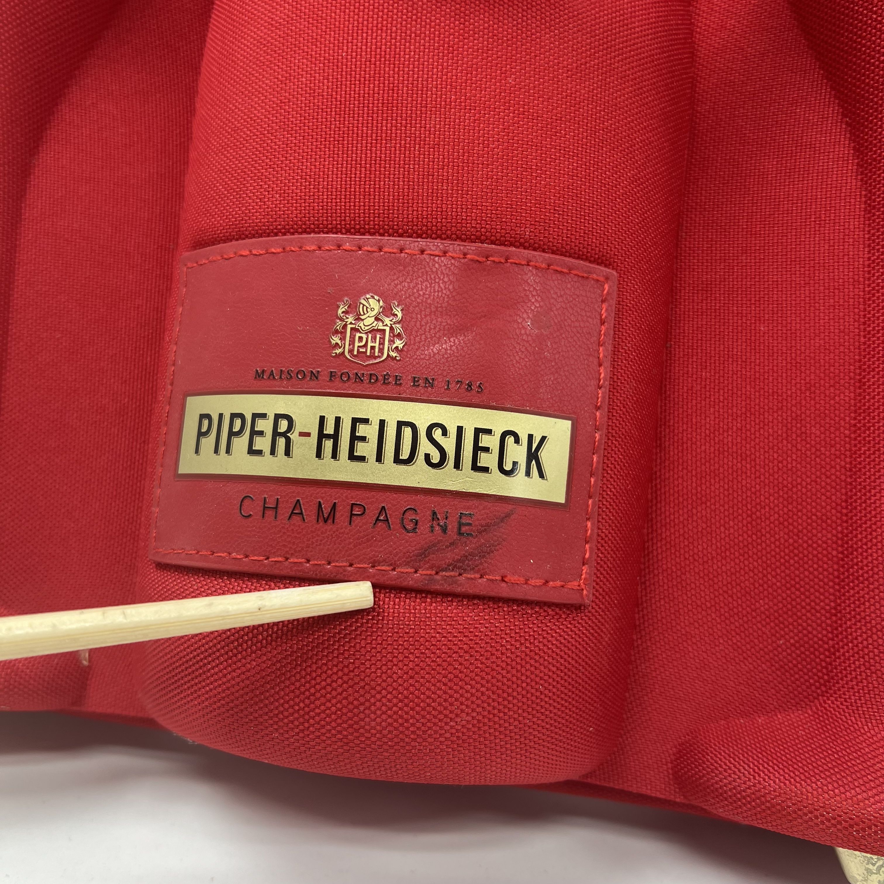 Piper-Heidsieck Red Champagne Travel Tote Cooler Bag Carrier Case Gold Hardware