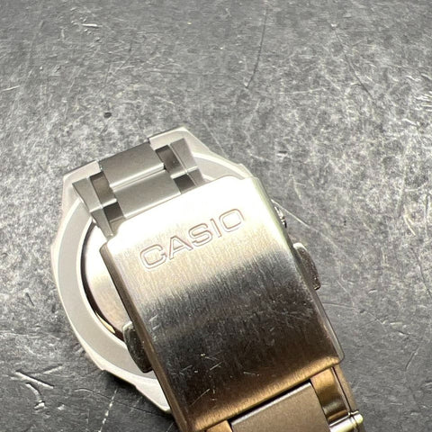 Casio MTP-3050 Blue Face Silver Tone Wristwatch Ticking/Keeping Time