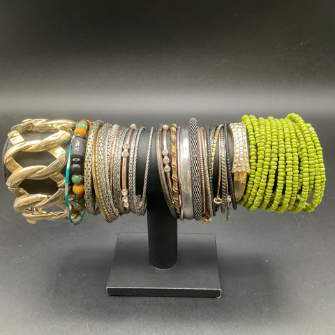 Anne Klein & Mixed Fashion Jewelry Bracelet Lot Bangles Beaded 35+ Pieces