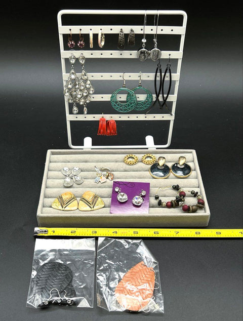 Fashion Earring Jewelry Lot 18 Pairs Rhinestone Gold Silver Tone Hoops Dangles