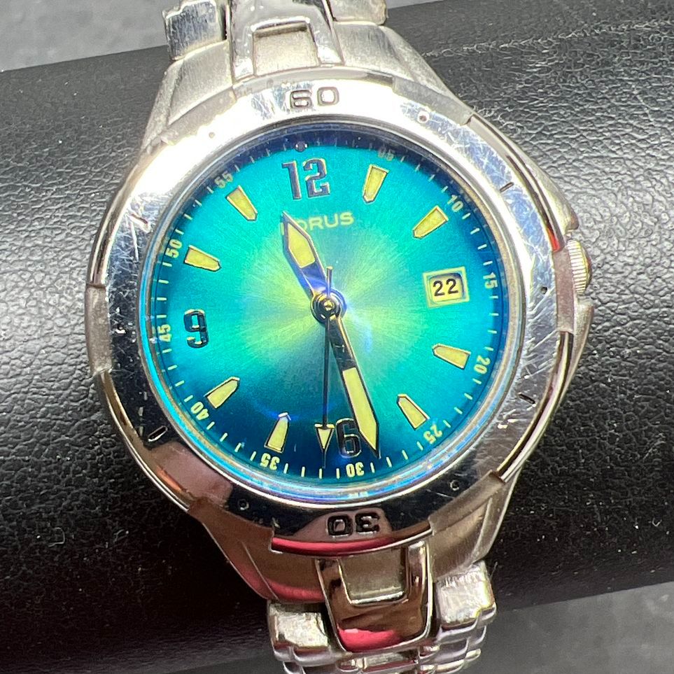 Lorus Blue Dial LR0614 Wristwatch New Battery