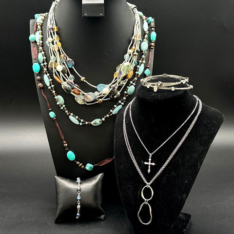 Cookie Lee Fashion Jewelry Lot 8pc Silver Tone Faux Turquoise Beaded Necklaces