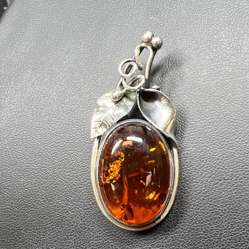 Sterling Silver Amber Leafy Brooch 8.72g