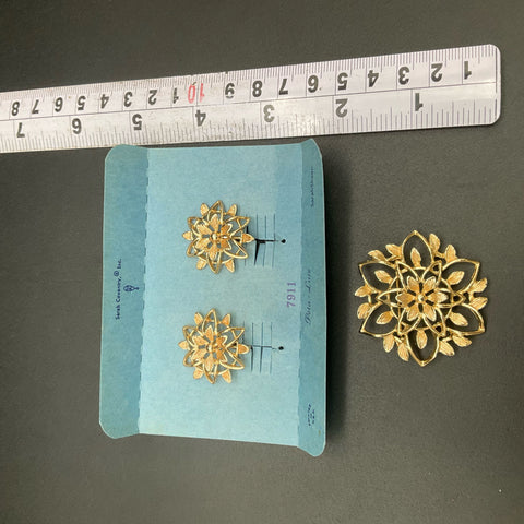 Vintage Sarah Coventry Peta Lure Demi Parure Brooch Clip Earrings Set