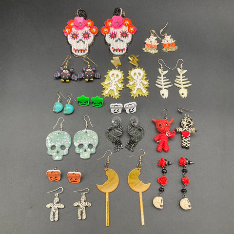 Halloween Spooky Costume Jewelry Lot 16 Pairs Earrings Skulls Skeletons Bats